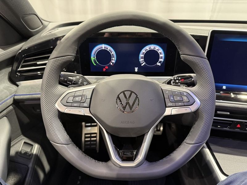 Volkswagen Passat bild 7