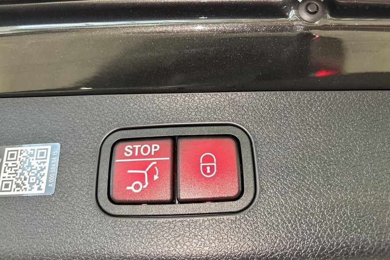 Mercedes E300 bild 13