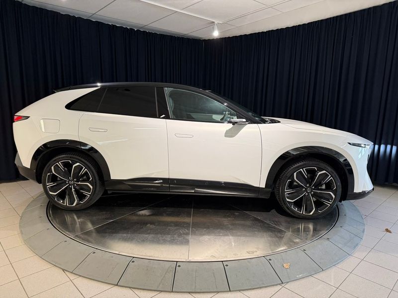 Mazda CX-6e bild 7