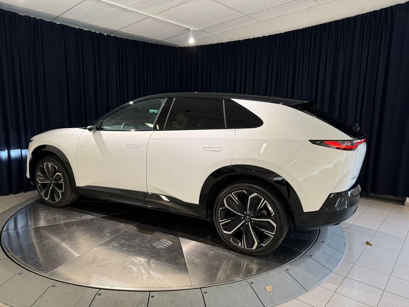 Mazda CX-6e bild 4