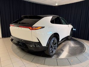 Mazda CX-6e bild 6