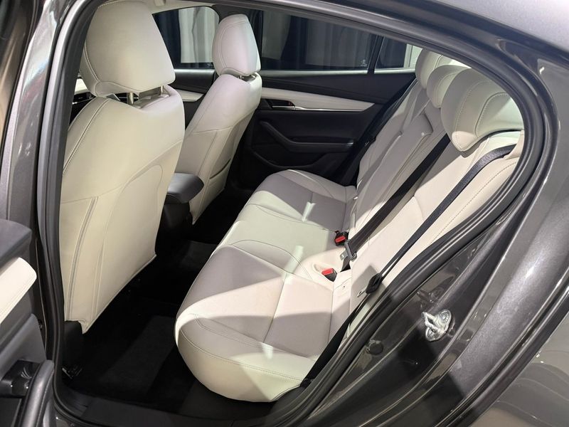 Mazda 3 bild 12