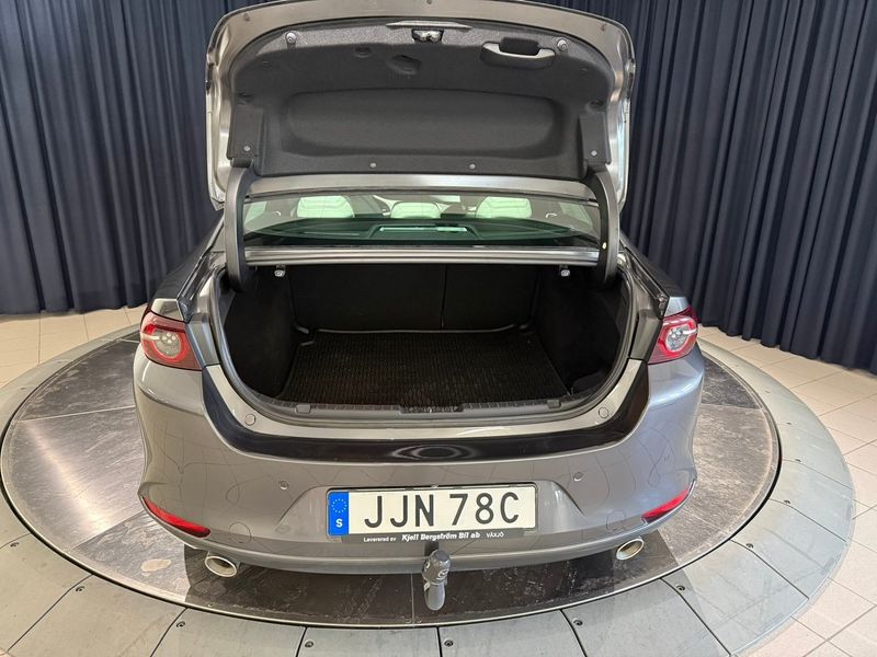 Mazda 3 bild 9