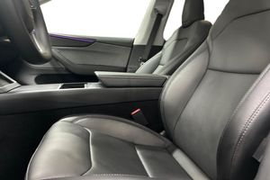 Tesla Model Y bild 13