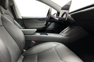 Tesla Model Y bild 14