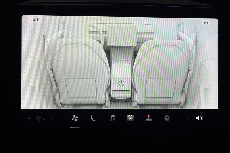 Tesla Model Y bild 20