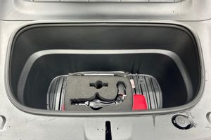 Tesla Model Y bild 27