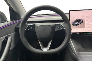Tesla Model Y bild 15