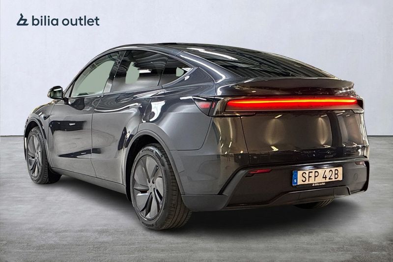 Tesla Model Y bild 8