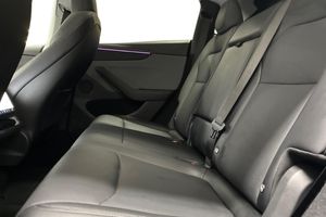 Tesla Model Y bild 12