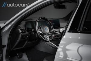 BMW 330 bild 16