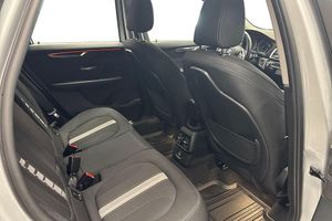BMW 218 bild 14