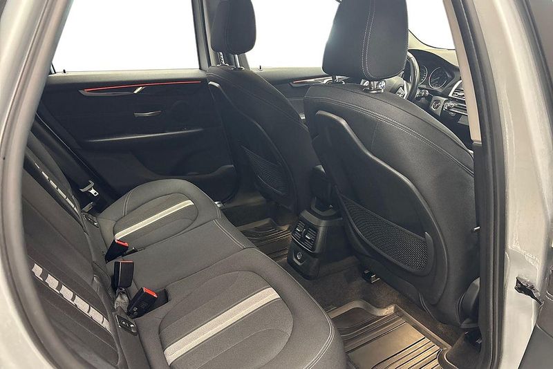 BMW 218 bild 14