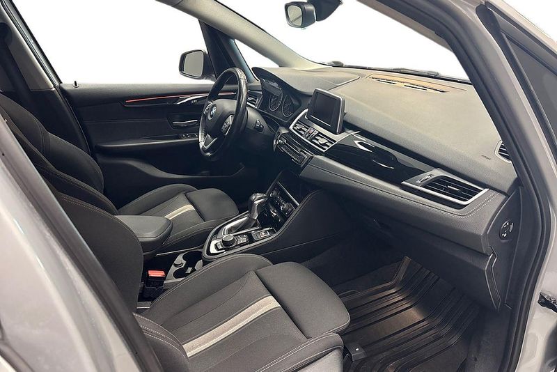 BMW 218 bild 13