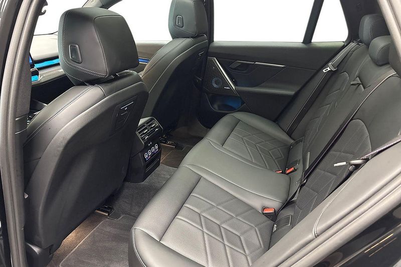 BMW 530 bild 11
