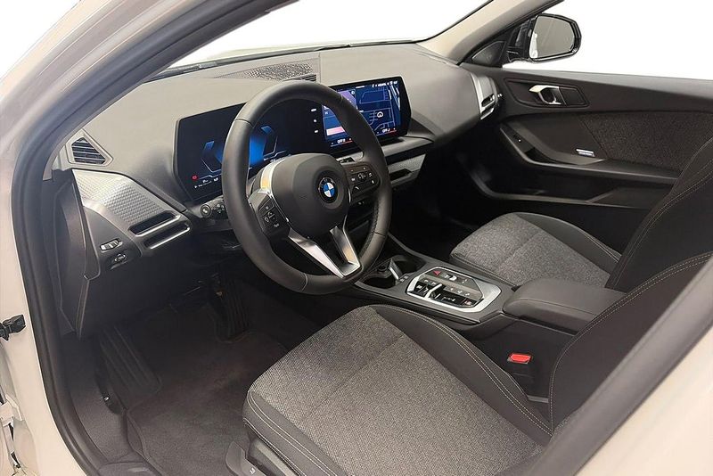 BMW 120 bild 9