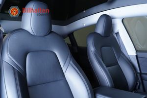 Tesla Model Y bild 21