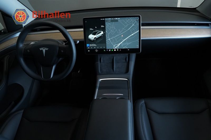 Tesla Model Y bild 12