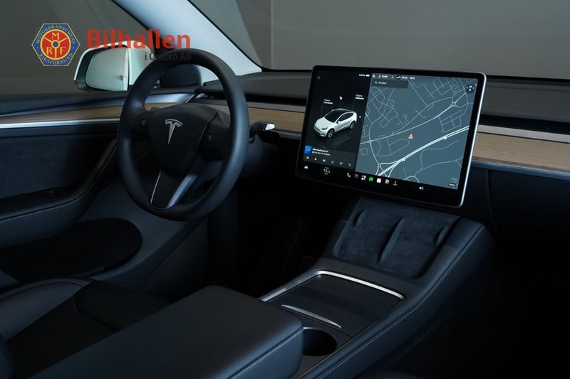 Tesla Model Y bild 8