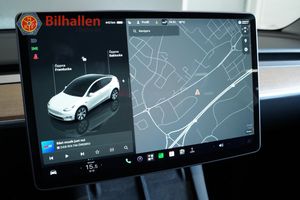 Tesla Model Y bild 24