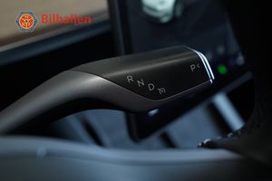 Tesla Model Y bild 16