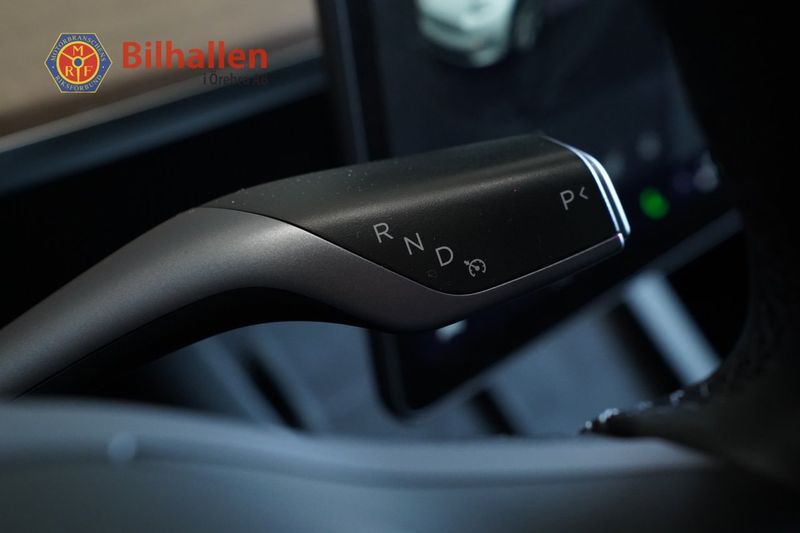 Tesla Model Y bild 16