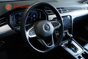 Volkswagen Passat bild 9