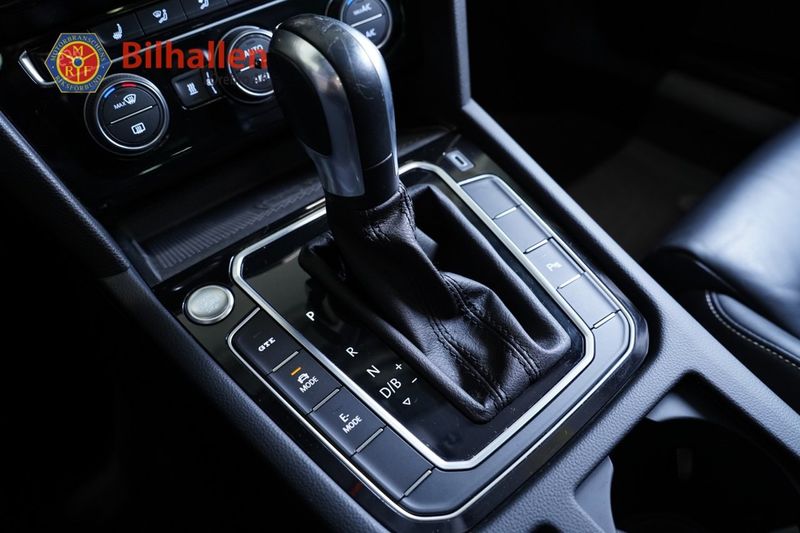 Volkswagen Passat bild 17