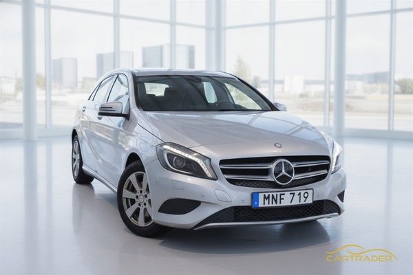 Mercedes A180 Manuell, 122hk Urban | Bluetooth | Farthållare - 2014