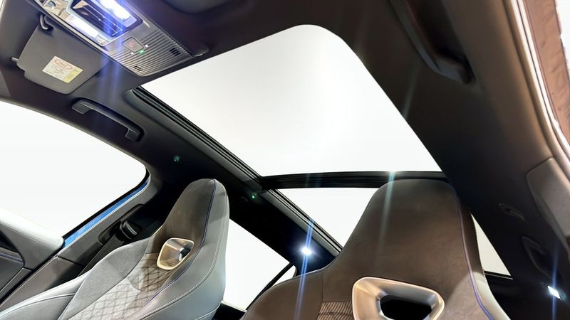 Volkswagen Passat bild 9