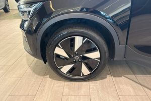 Volvo EX40 bild 18