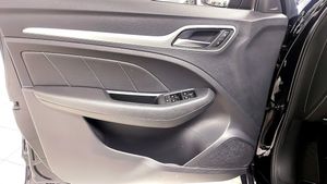 MG ZS EV bild 11