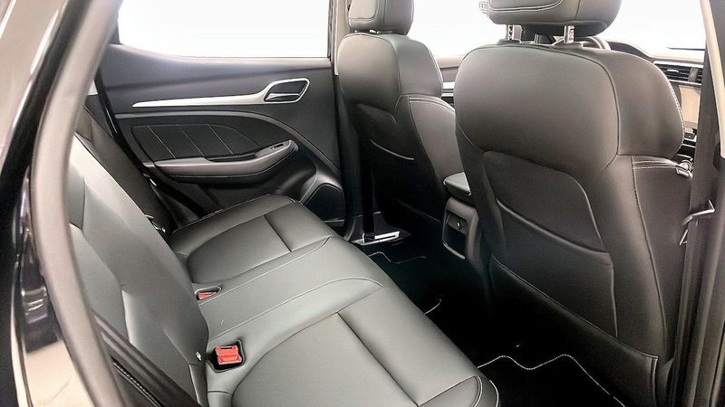 MG ZS EV bild 5