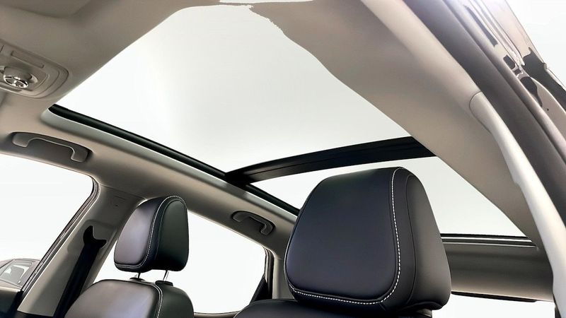 MG ZS EV bild 13