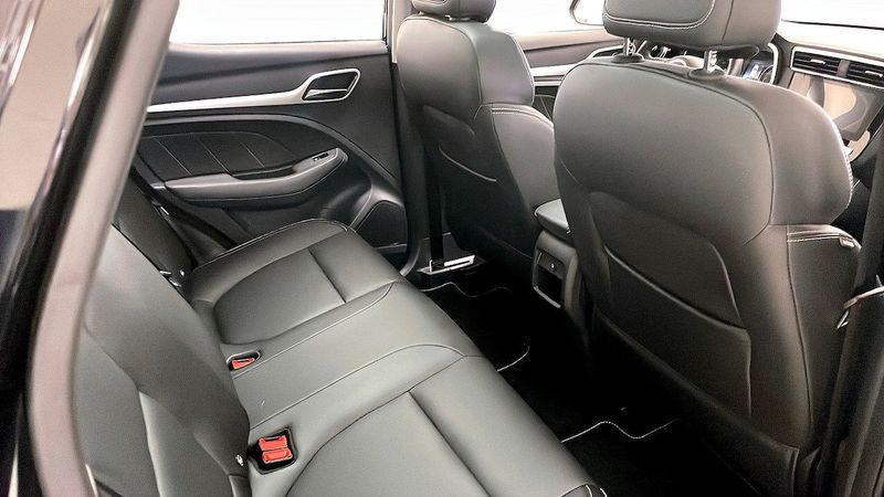 MG ZS EV bild 5