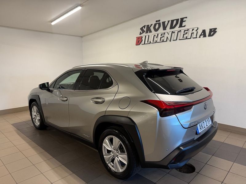 Lexus UX bild 3