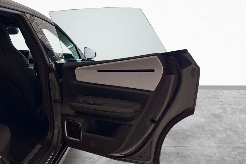 Polestar 4 bild 32
