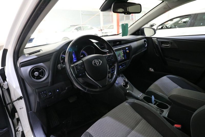 Toyota Auris bild 7