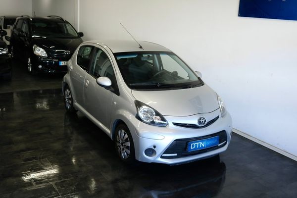 Toyota Aygo 5-dörrar 1.0 VVT-i Euro 5/KAMKEDJA/NYSERV/BT - 2013