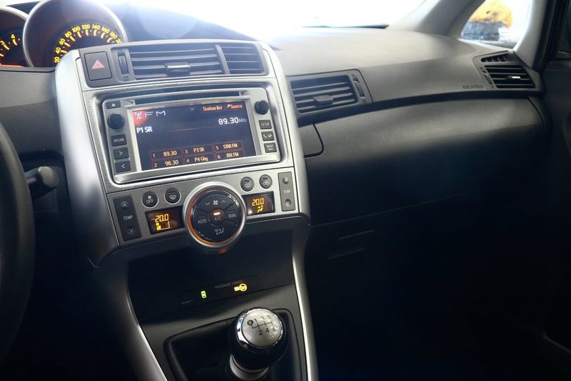 Toyota Verso bild 12