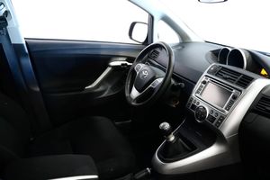 Toyota Verso bild 6