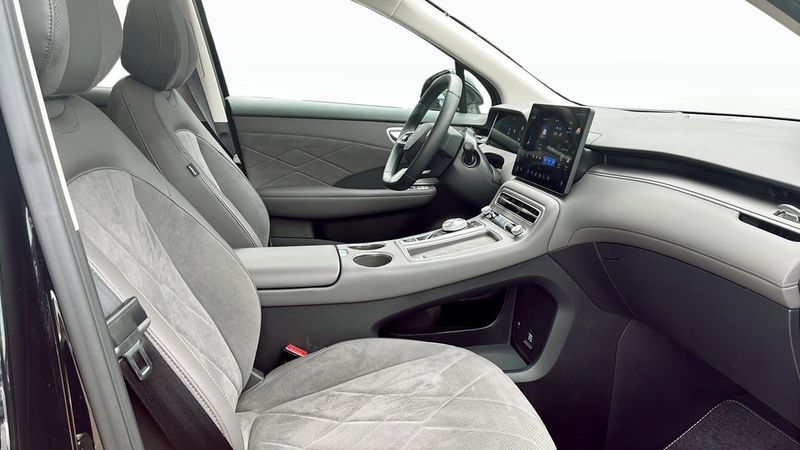 MG S6 EV bild 3