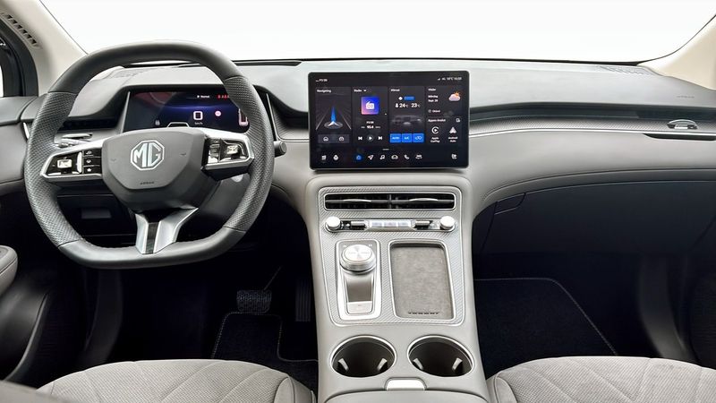 MG S6 EV bild 4