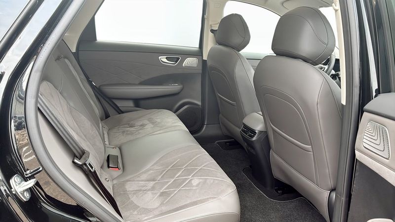 MG S6 EV bild 5