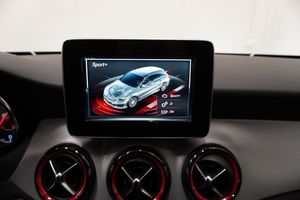 Mercedes CLA45 AMG bild 21