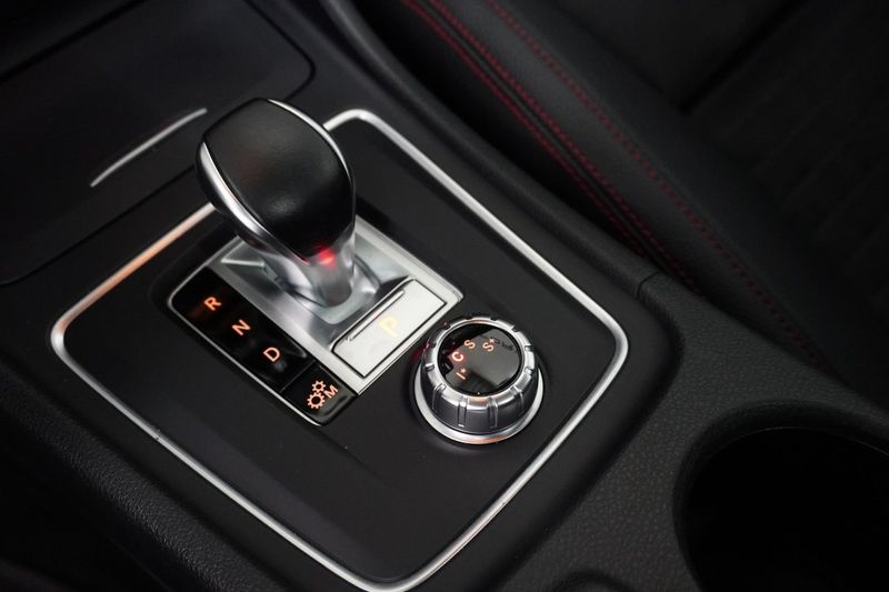 Mercedes CLA45 AMG bild 19