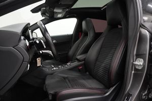 Mercedes CLA45 AMG bild 13