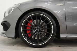 Mercedes CLA45 AMG bild 8