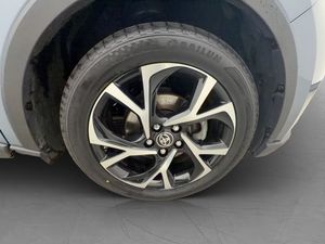 Toyota C-HR bild 35