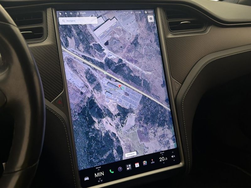 Tesla Model S bild 26